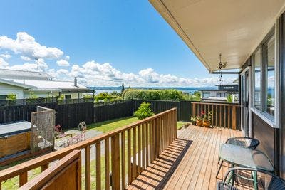 11 Besley Place, Acacia Bay, Taupo, Waikato | Tall Poppy 