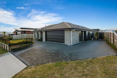 13 Wai Terrace, Wharewaka, Taupo, Waikato | Tall Poppy 