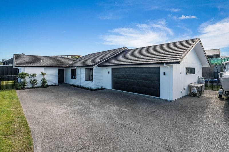 13 Penny Grove, Nukuhau, Taupo, Waikato | Tall Poppy 