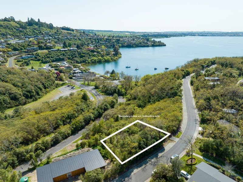 9 Parawera Drive, Acacia Bay, Taupo