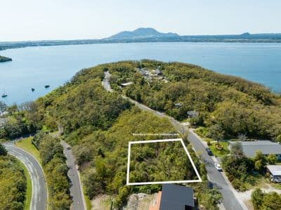 9 Parawera Drive, Acacia Bay, Taupo, Waikato | Tall Poppy 