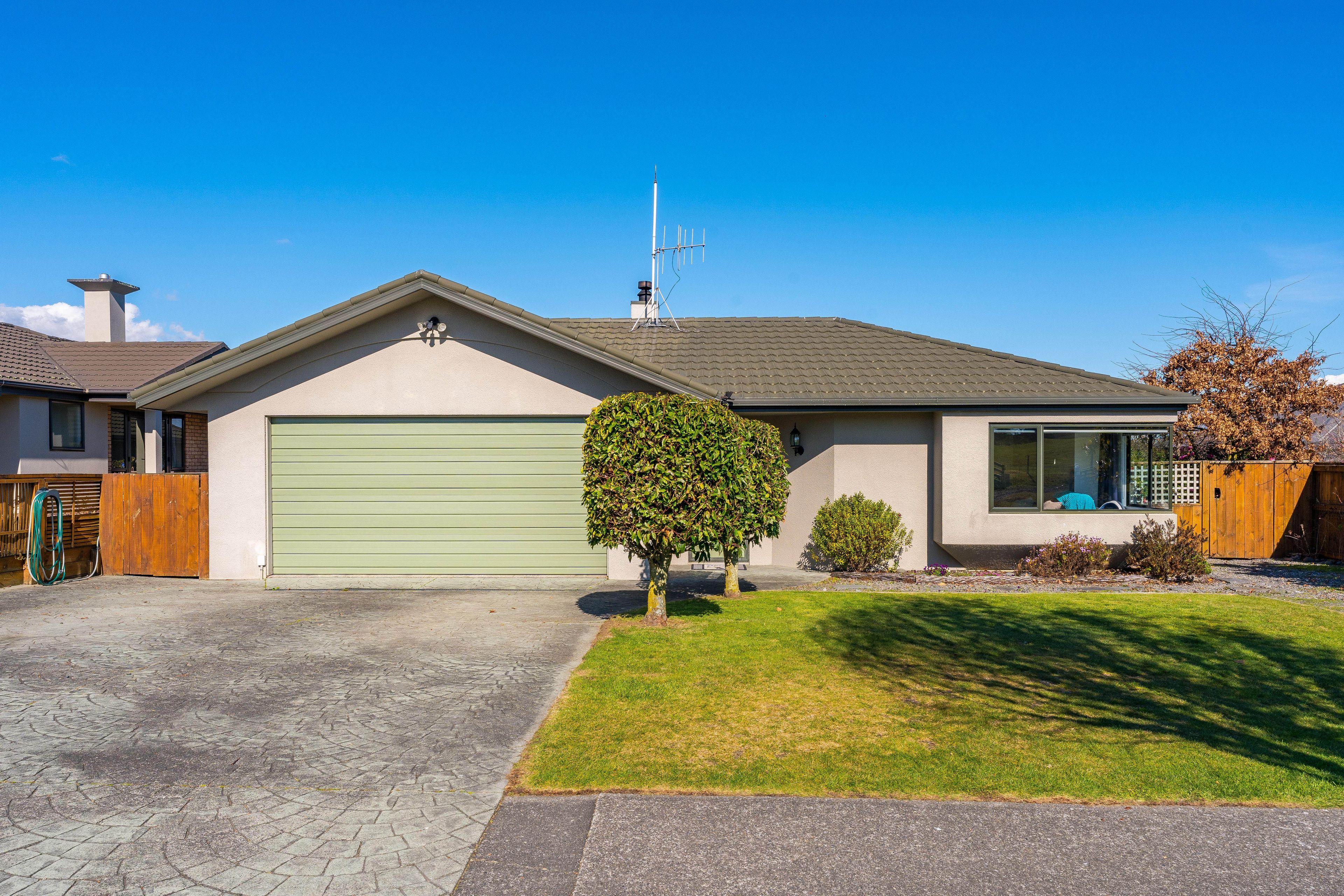 23 Acacia Bay Road, Nukuhau, Taupo, Waikato | Tall Poppy 