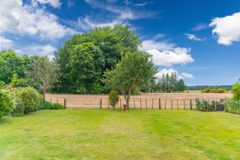 15 Earle Road, Broadlands, Taupo