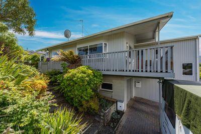 2 Liston Avenue, Hilltop, Taupo, Waikato | Tall Poppy 