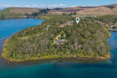 32 Parawera Drive, Acacia Bay, Taupo, Waikato | Tall Poppy 