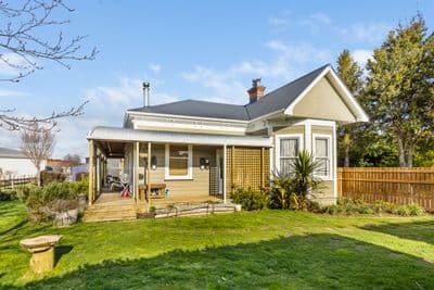 3 Tau Street, Ohakune, Ruapehu, Wanganui | Tall Poppy 