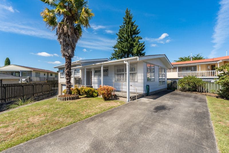 8 Hall Crescent, Taumarunui, Ruapehu