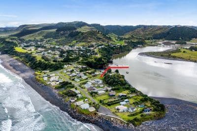 6 Tokopapa Street, Mokau, New Plymouth, Taranaki | Tall Poppy 