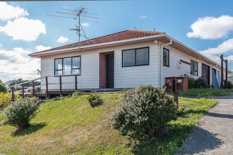 1A Bedford Street, Cannons Creek, Porirua City