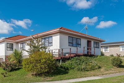 1A Bedford Street, Cannons Creek, Porirua City, Wellington | Tall Poppy 