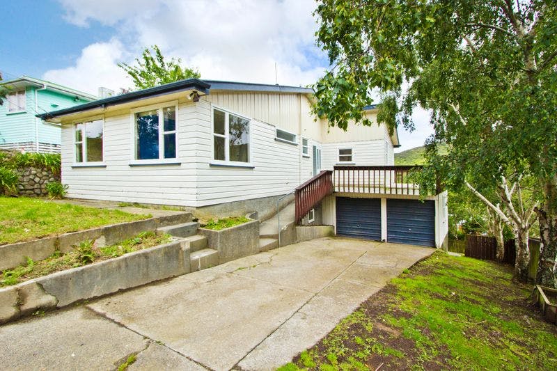 2  Lord St, Stokes Valley, Lower Hutt City