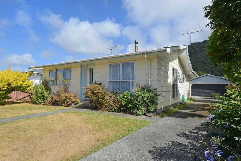 13 Harvard Grove, Totara Park, Upper Hutt City