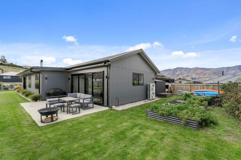 24 Woodpecker Street, Lake Hawea, Wanaka