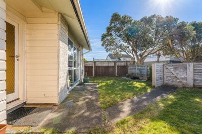 2 Cobar Close, Maupuia, Wellington City, Wellington | Tall Poppy 