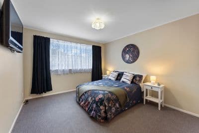 F2/31 Omaha Grove, Totara Park, Upper Hutt City, Wellington | Tall Poppy 