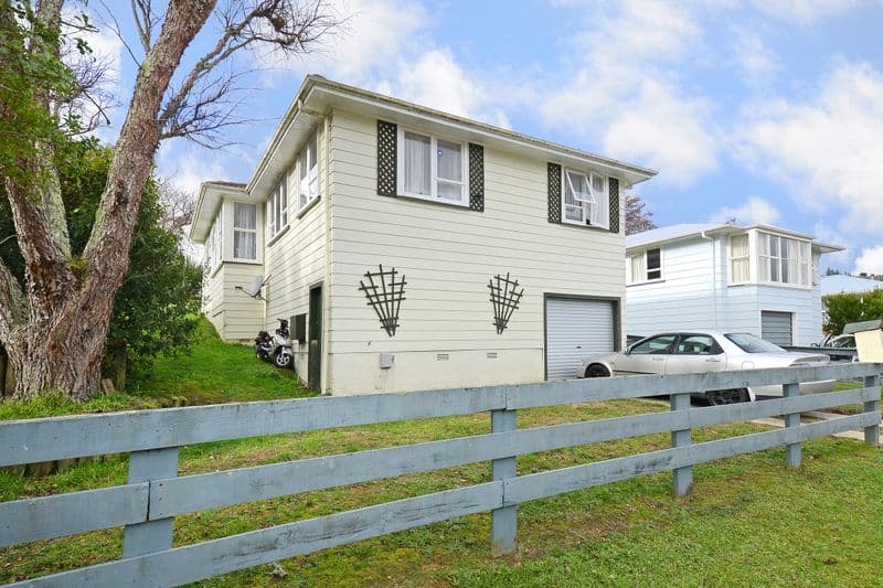 10 Speargrass Grove, Timberlea, Upper Hutt City