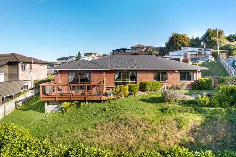 13 Frankie Stevens Place, Riverstone Terraces, Upper Hutt City