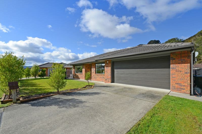 17 Aragon Grove, Kingsley Heights, Upper Hutt City