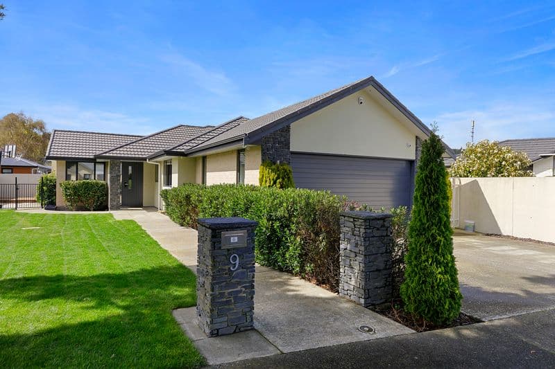 9 Vernon Grove, Brown Owl, Upper Hutt City