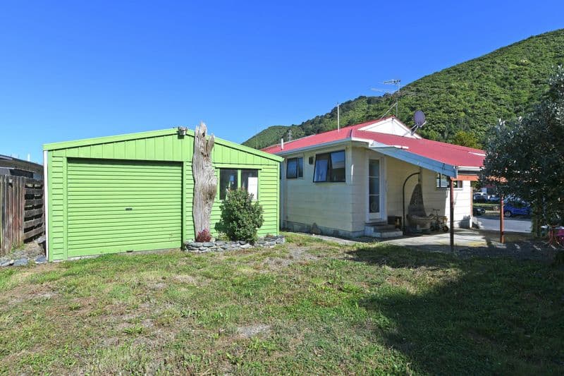 16A Indiana Grove, Totara Park, Upper Hutt City