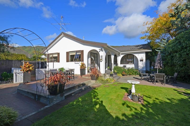 48  McEnroe Grove, Naenae, Lower Hutt City