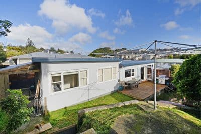 19 Black Rock, Newlands, Wellington City, Wellington | Tall Poppy 