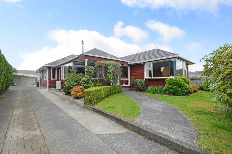 19 Robertson Street, Elderslea, Upper Hutt City