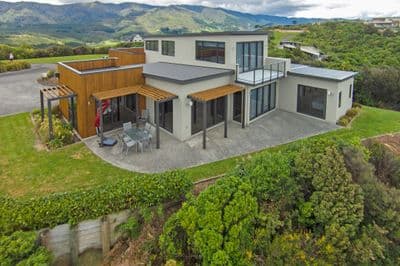 87 Mt Marua Way, Mount Marua, Upper Hutt City, Wellington | Tall Poppy 