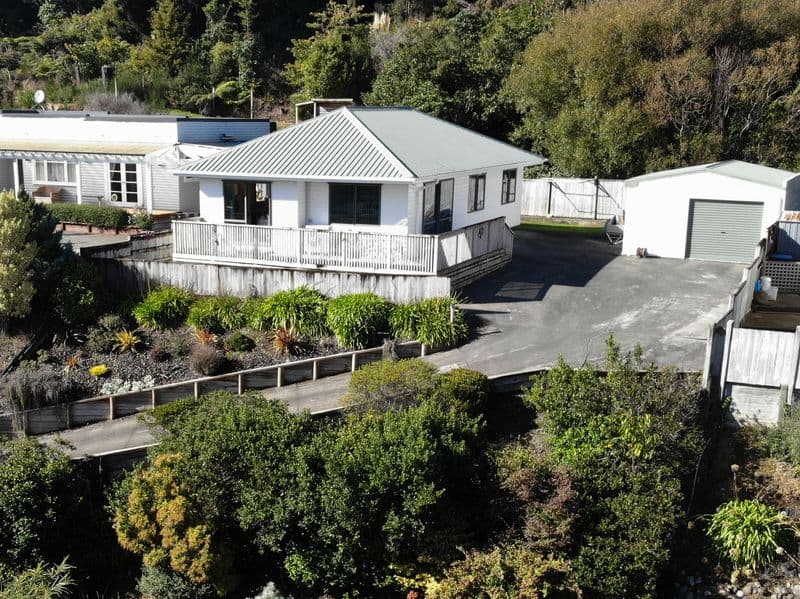 2 Hillside Drive, Maoribank, Upper Hutt City