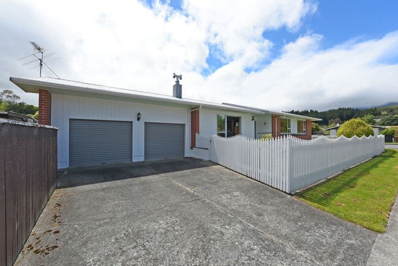 67 Oregon Drive, Maoribank, Upper Hutt City