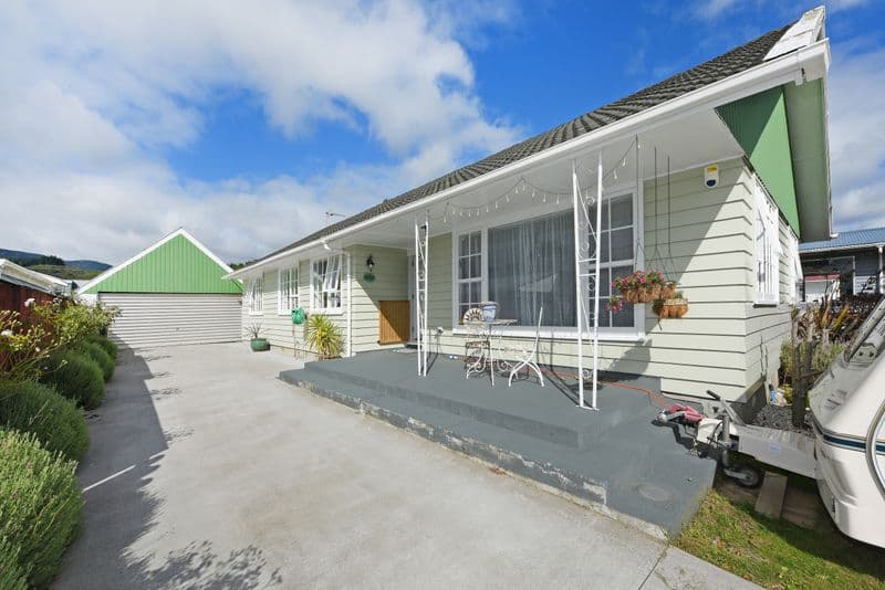 5 Riversdale Road, Clouston Park, Upper Hutt City