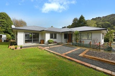 110 Hair Street, Wainuiomata , Lower Hutt City, Wellington | Tall Poppy 