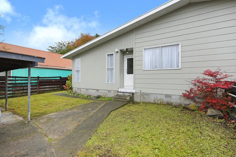 11a Hartford Crescent, Totara Park, Upper Hutt City