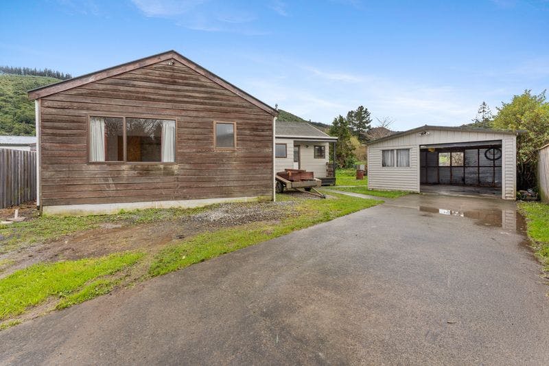 11A Gemstone Drive, Birchville, Upper Hutt City