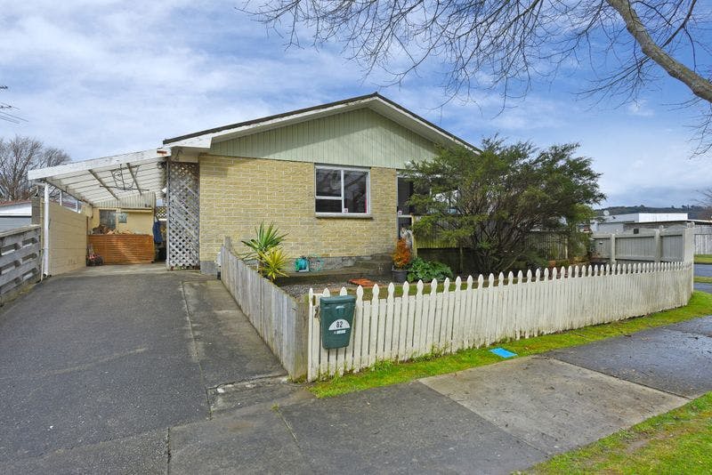 82 California Drive, Totara Park, Upper Hutt City