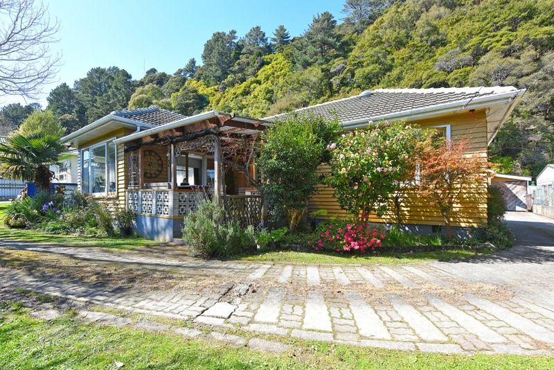 710 Main Road North, Te Marua, Upper Hutt City, Wellington | Tall Poppy 