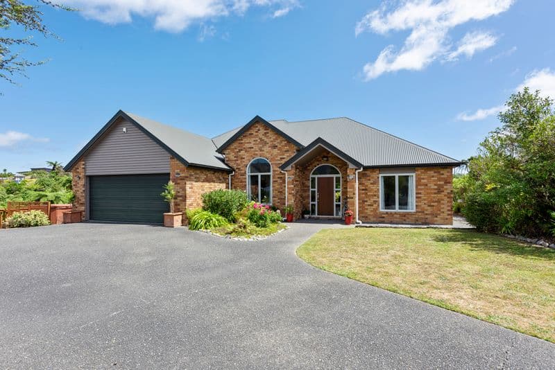 65 Mt Marua Way, Mount Marua, Upper Hutt City