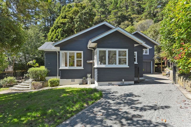 113 Pinehaven Road, Pinehaven, Upper Hutt City