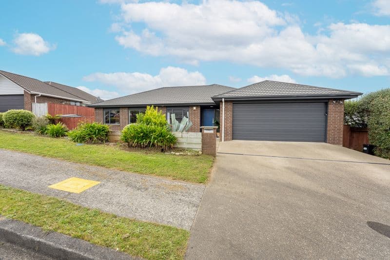 5 Ronald Scott Grove, Riverstone Terraces, Upper Hutt City