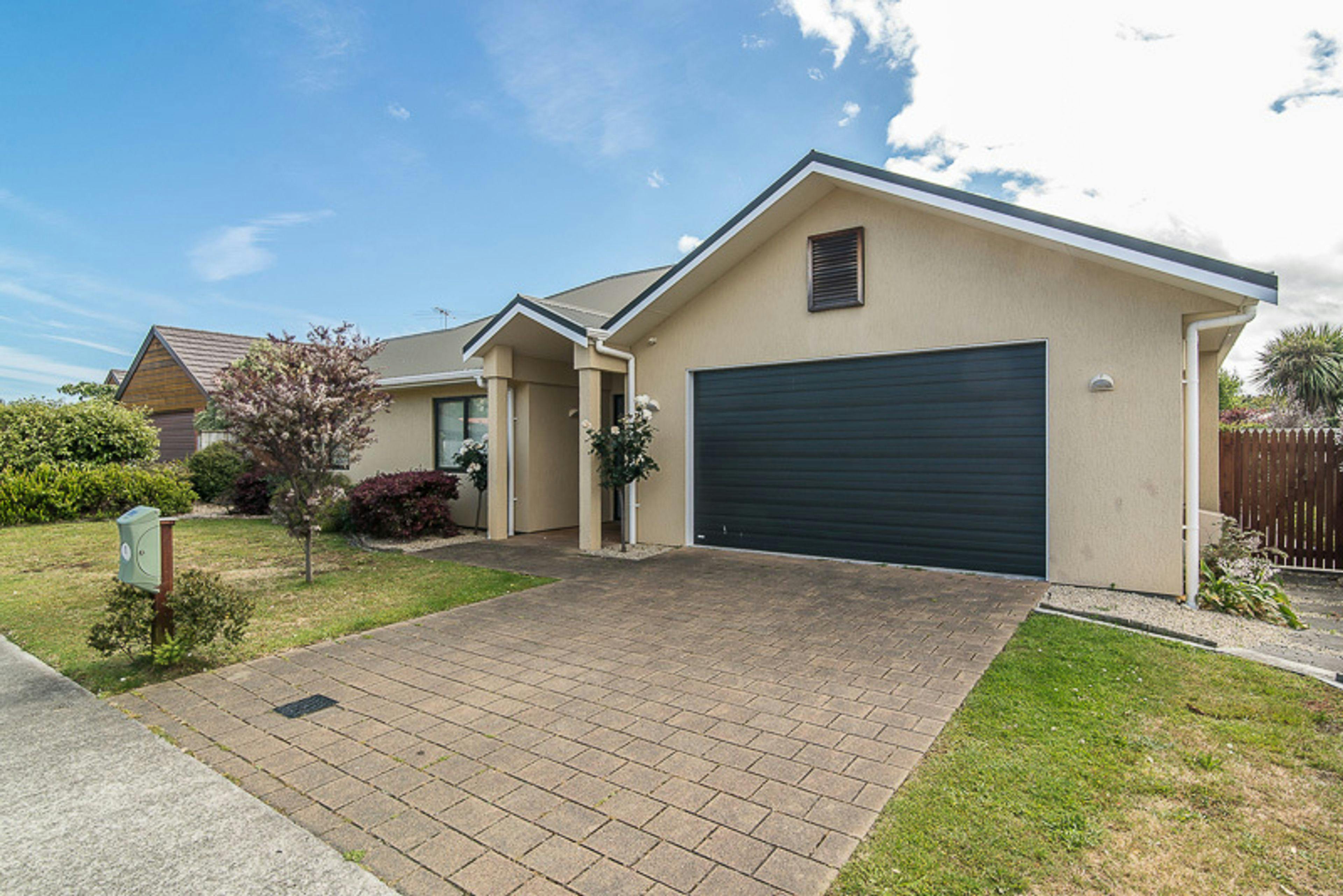 11 Lorna Irene Drive, Raumati South, Kapiti Coast, Wellington | Tall Poppy 