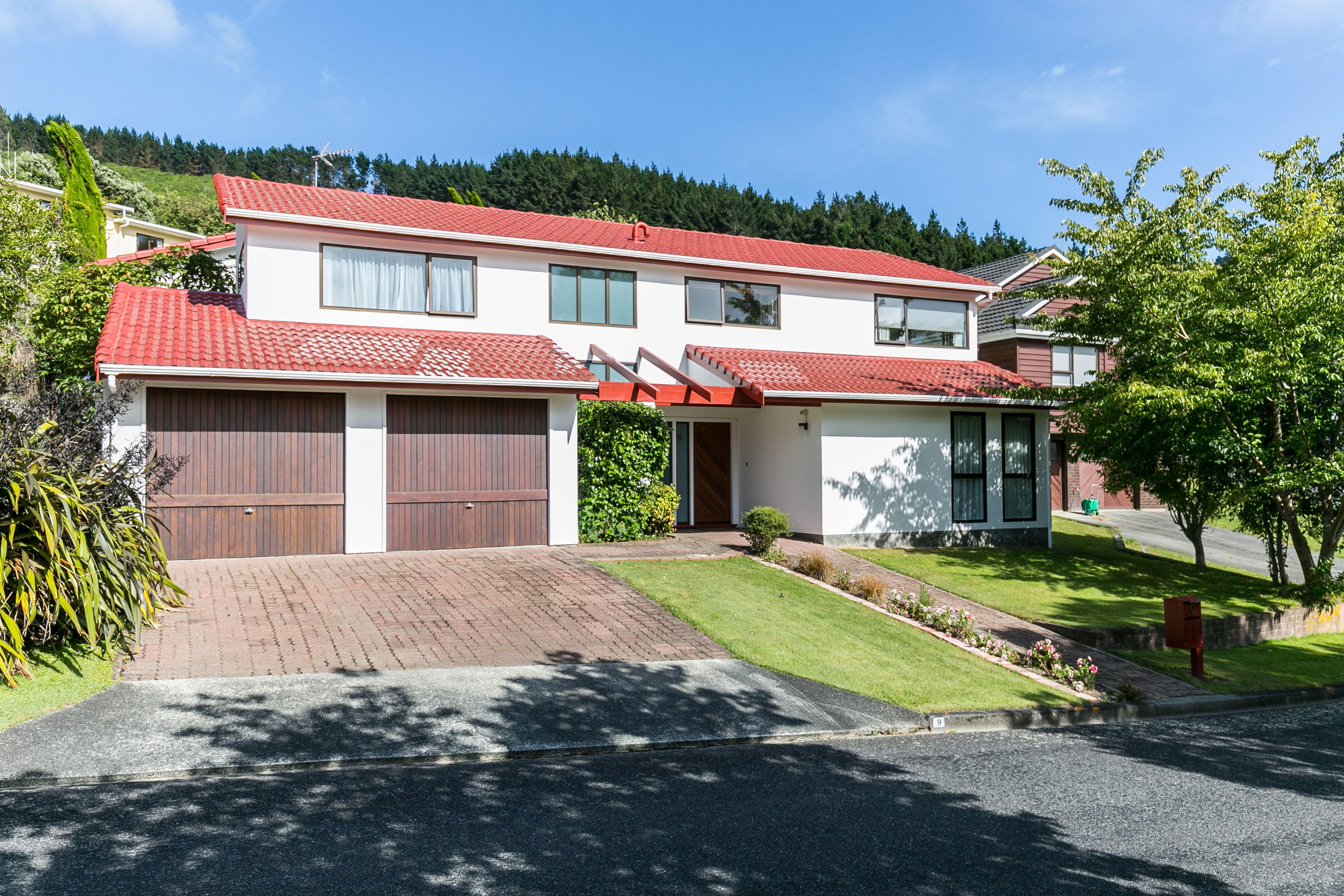 9 Duval Grove, Tawa, Wellington City, Wellington | Tall Poppy 