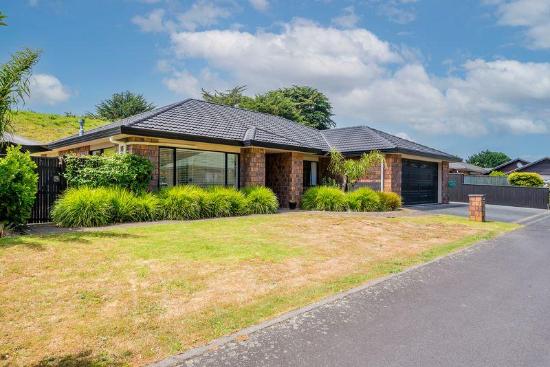 21 Sams Way, Raumati South, Kapiti Coast, Wellington | Tall Poppy 