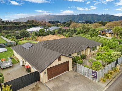 32 Titoki Road, Waikanae Beach, Kapiti Coast, Wellington | Tall Poppy 