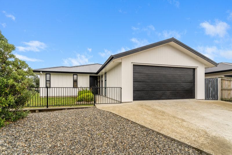 1 Seagrass Place, Otaki Beach, Kapiti Coast