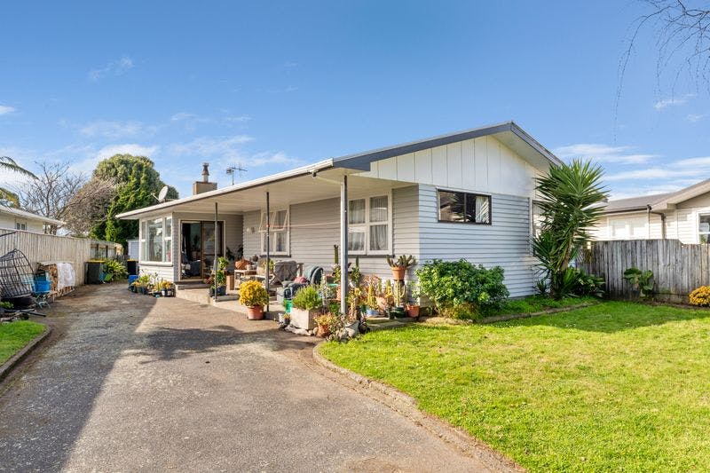 19 Mazengarb Road, Paraparaumu Beach, Kapiti Coast