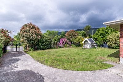 27 Rewarewa Crescent, Waikanae, Kapiti Coast, Wellington | Tall Poppy 