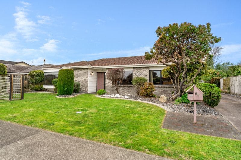 16 Cedar Drive, Paraparaumu Beach, Kapiti Coast