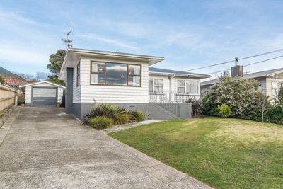 42 Kaitawa Crescent, Paraparaumu, Kapiti Coast, Wellington | Tall Poppy 