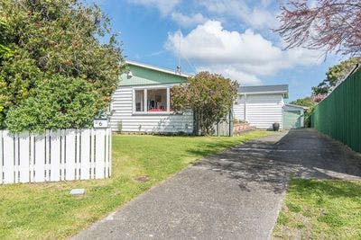 6 Dennis Grove, Paraparaumu Beach, Kapiti Coast, Wellington | Tall Poppy 