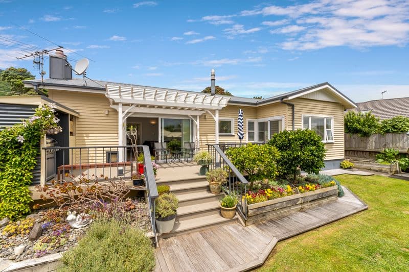 30 Seddon Street, Waikanae, Kapiti Coast